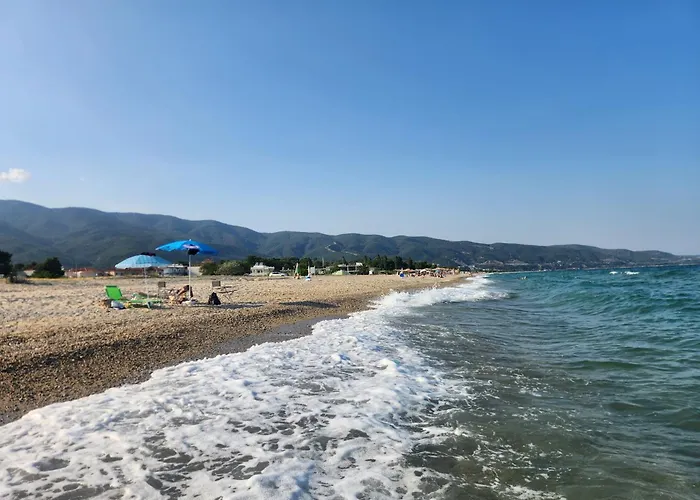 Garden Maisonnette 2-bedrooms Sleeps 6 Adults 200m From Sandy Appartement *