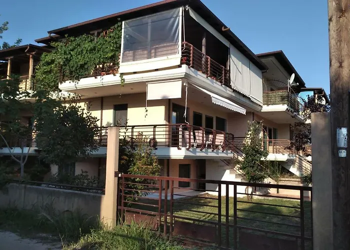 Garden Maisonnette 2-bedrooms Sleeps 6 Adults 200m From Sandy Appartement Asprovalta