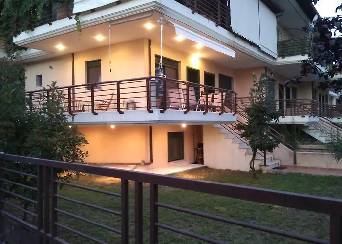 Garden Maisonnette 2-bedrooms Sleeps 6 Adults 200m From Sandy Appartement Asprovalta