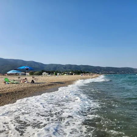 Garden Maisonnette 2-bedrooms Sleeps 6 Adults 200m From Sandy Daire *